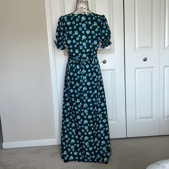 NWT Outerknown Kira Dress Riviera Esalen Bloom Size Medium - Picture 8 of 16